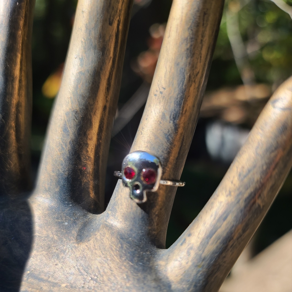 Sterling ruby skull ring sz5.5 - Picture 8 of 8